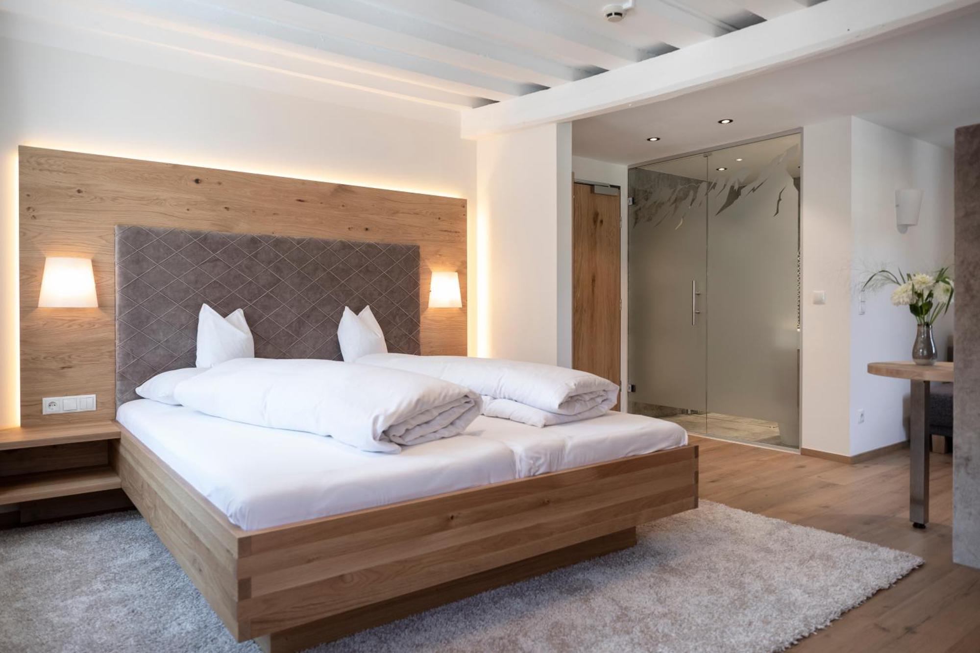 Hotel Isserwirt 3*
